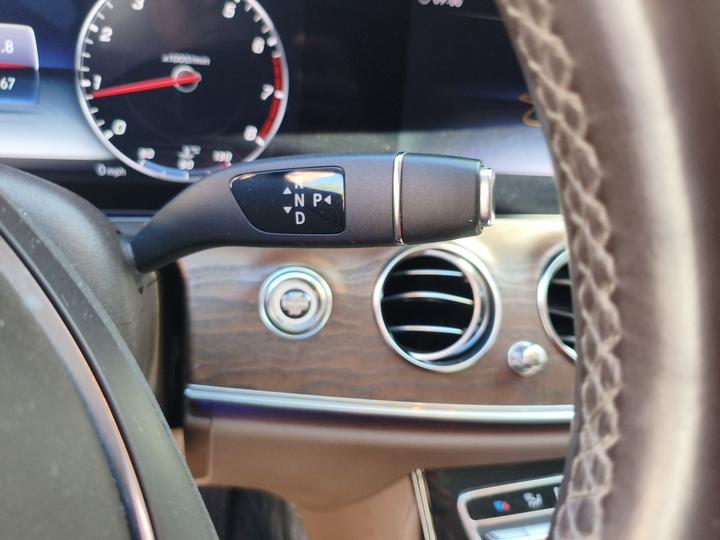 E-Class 2017 E 300 L Luxury photo 6