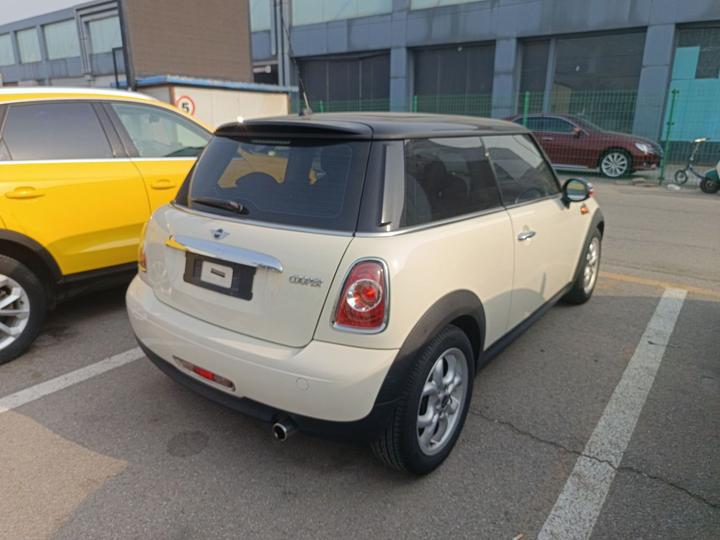 2011 1.6L COOPER Fun photo 4
