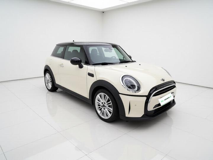 2022 1.5T COOPER Classic photo 3