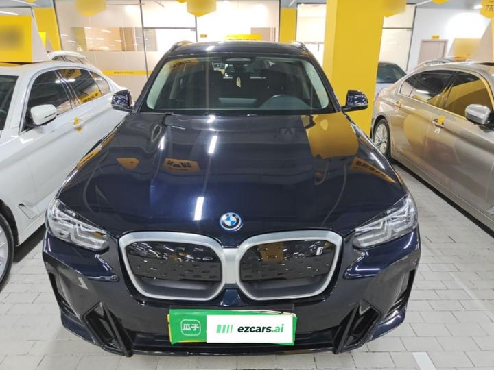 iX3 2022 Facelift Leading photo 2
