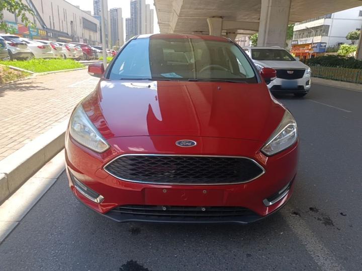 Focus 2015 Hatchback 1.6L AT photo 2