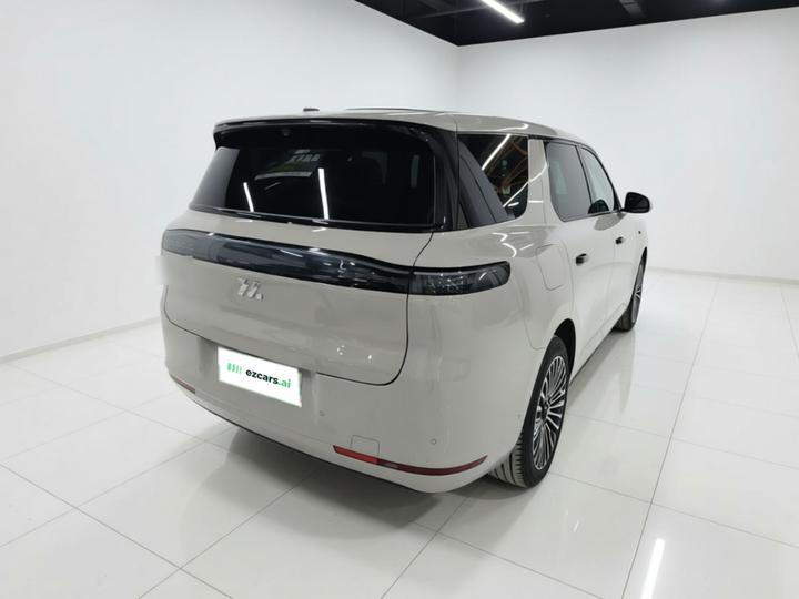 IM Motors LS8 2026 66 Ultra Tech Flagship 5-Seater photo 4