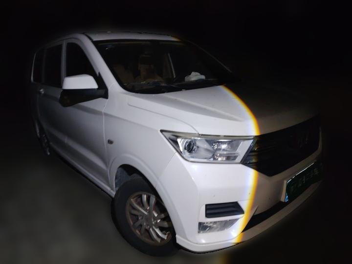 Wuling Hongguang 2019 1.5L S Standard China VI LAR photo 3