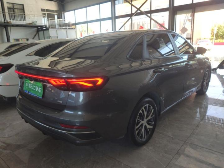 Emgrand 2026 400 1.5L CVT photo 4