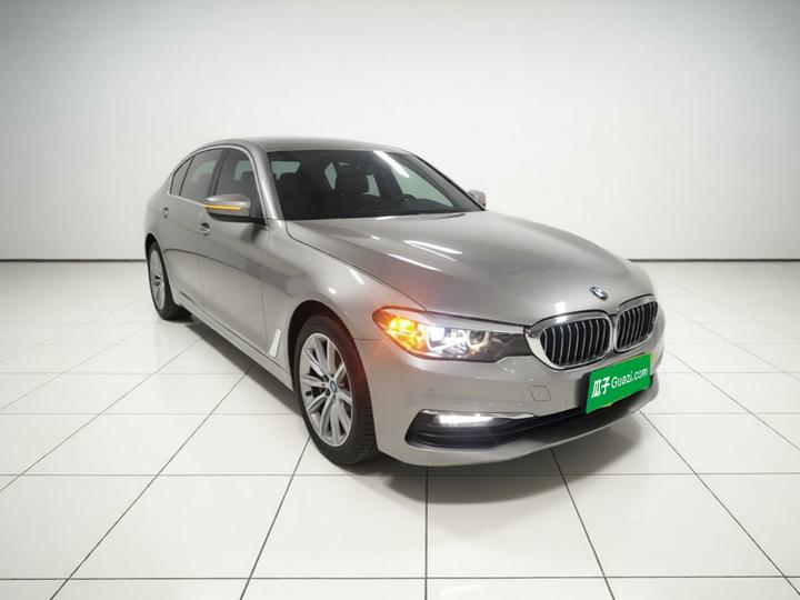 5 Series 2018 528Li Special photo 3