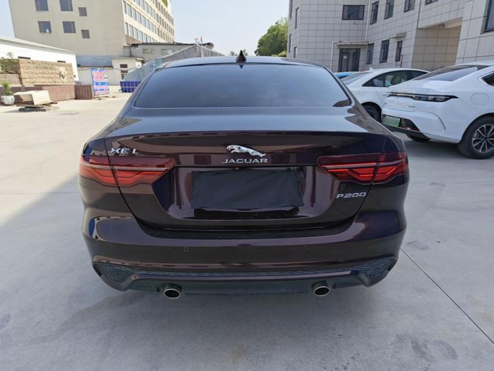 XEL 2020 2.0T 200PS R-DYNAMIC Sport photo 3