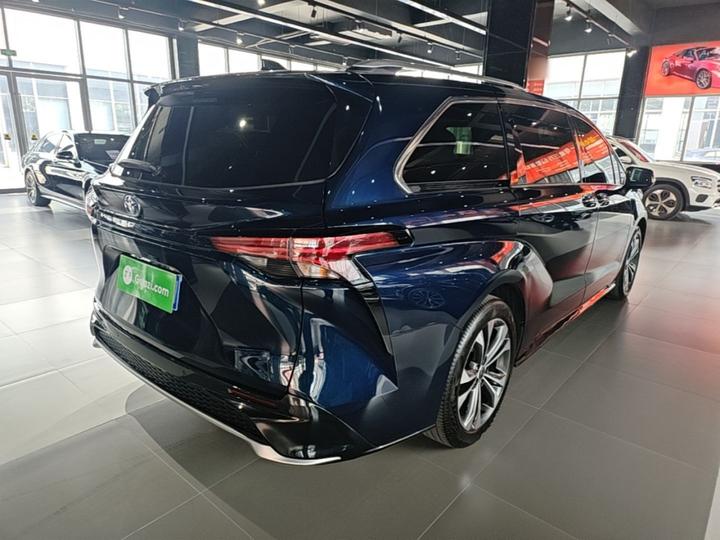 Granvia 2022 2.5L Hybrid Flagship photo 4