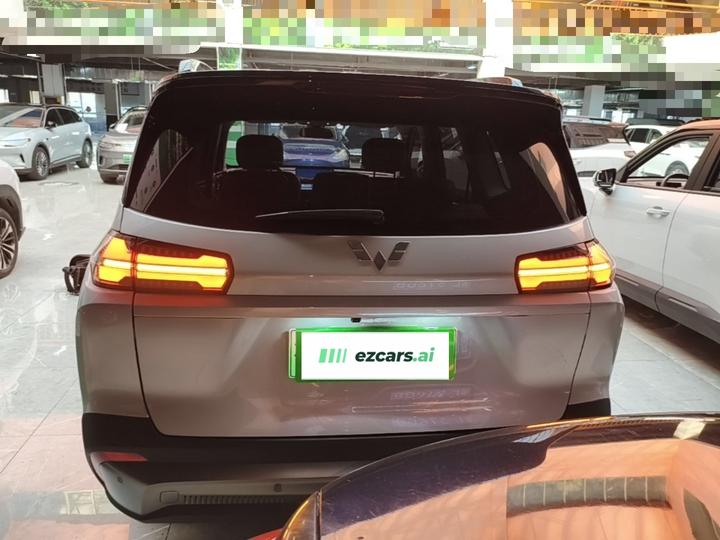 560 EV 2026 125km Luxury photo 3