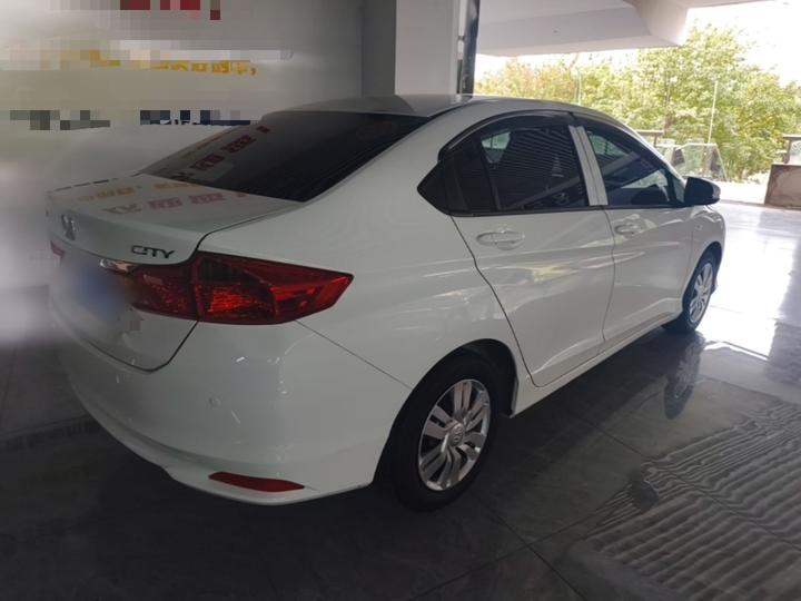 2015 1.5L CVT Comfort photo 3