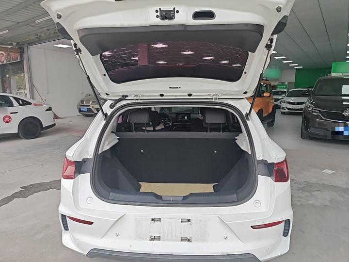 e2 2020 Upgraded Standard Range Standard photo 8