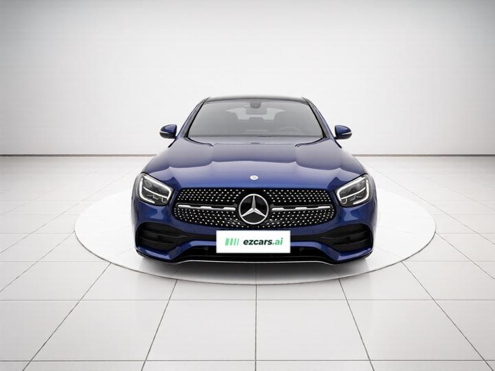 GLC Coupe 2020 GLC 260 4MATIC Coupe SUV photo 2