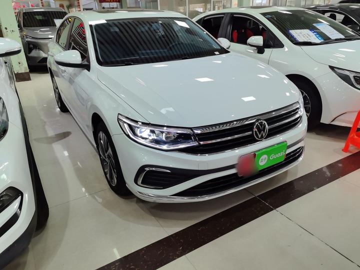 Bora 2025 200TSI DSGPRO photo 3