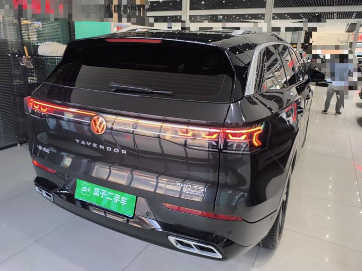 2024 Facelift 380TSI AWD R-Line photo 6