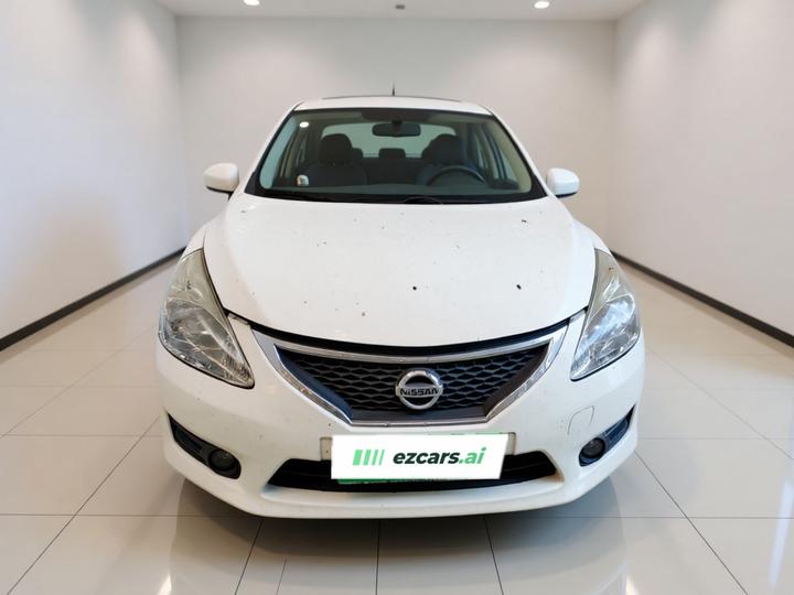 Tiida 2011 1.6L CVT Comfort photo 2