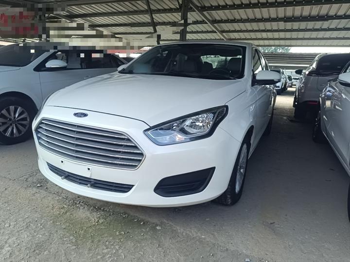 Escort 2017 Facelift 1.5L AT Comfort