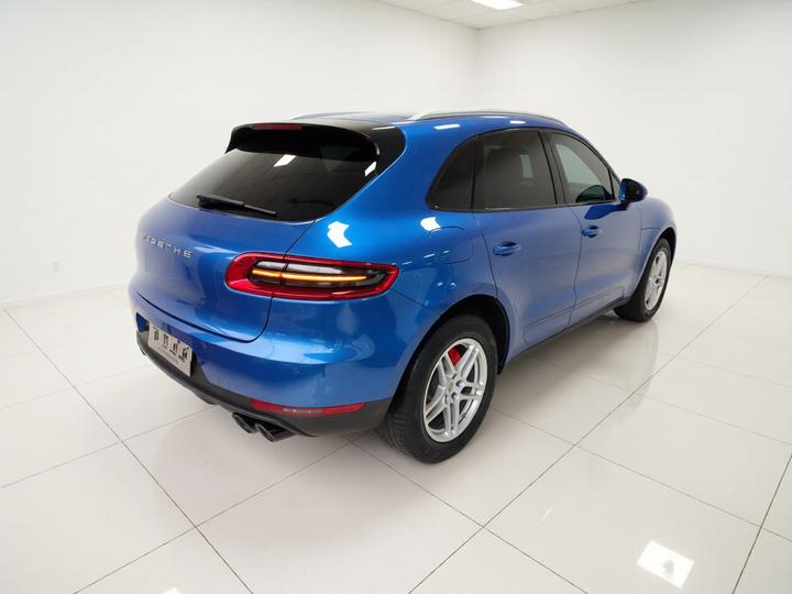 2017 Macan 2.0T photo 4