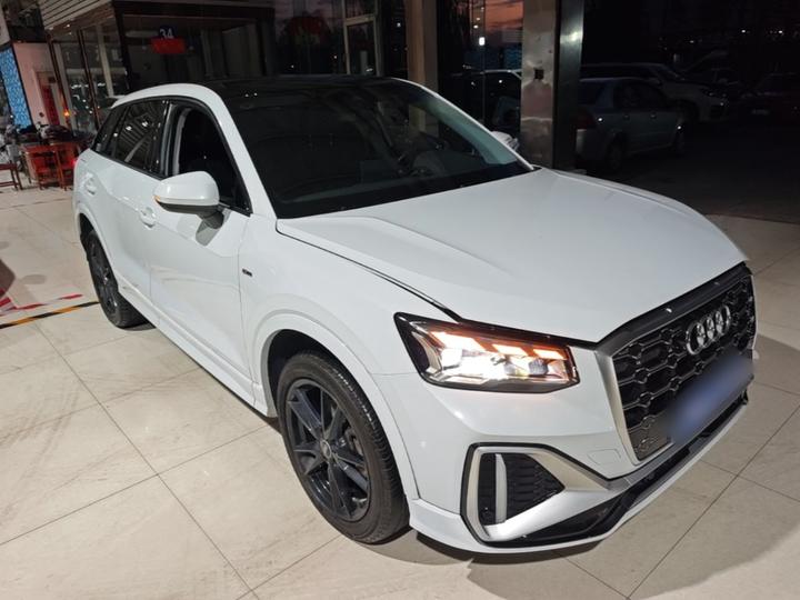 Q2L 2022 35 TFSI Progressive Dynamic photo 3
