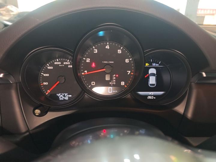 2018 Macan 2.0T photo 3