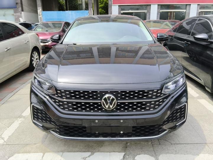 Passat 2023 Facelift 330TSI Elite photo 2