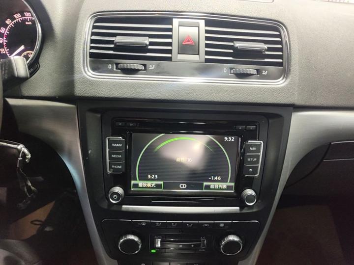 Yeti 2014 1.8TSI DSG photo 8