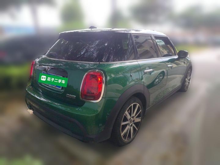 2022 1.5T COOPER 5-Door photo 6