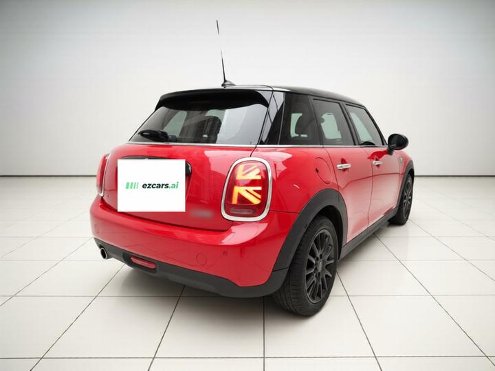 2019 1.5T COOPER Classic 5-Door photo 6