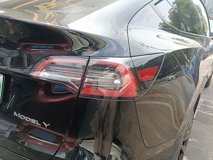 Model Y 2022 Facelift Long Range AWD photo 7