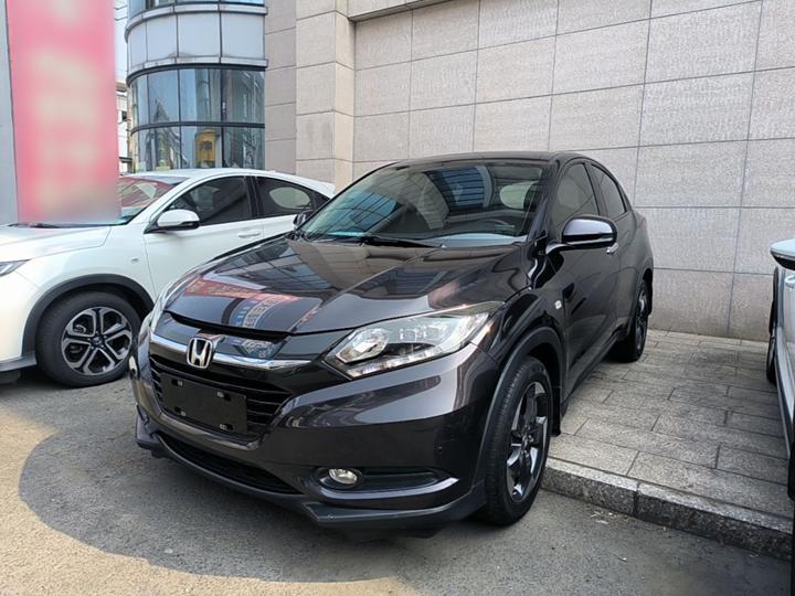 Vezel 2017 1.8L CVT RWD Pioneer