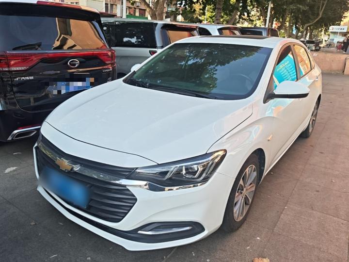 Cruze 2022 320 AT