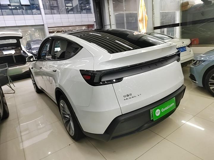 Model Y 2025 Facelift Long Range AWD photo 4