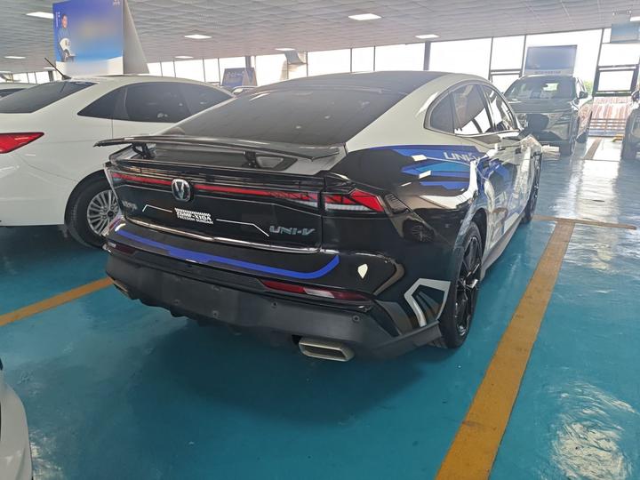 UNI-V 2024 1.5T Exclusive photo 4