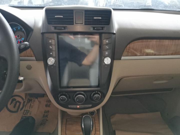 Excelle 2015 1.5L AT Classic photo 8