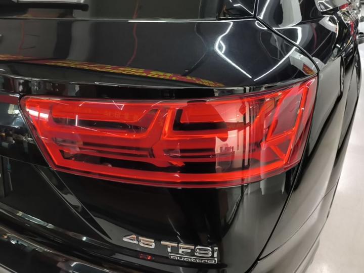 Q7 2016 45 TFSI Tech photo 7