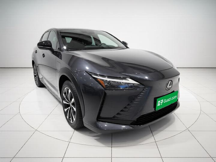 RZ 2023 450e AWD photo 3
