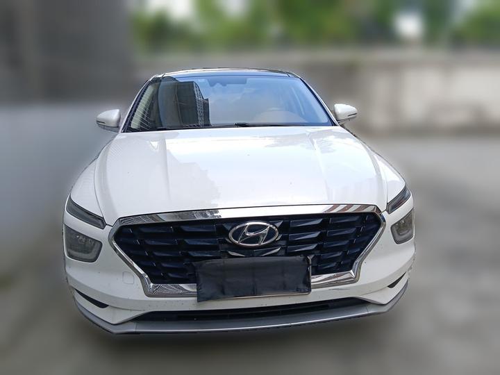 Mistra 2021 1.8L CVT LUX Premium photo 2