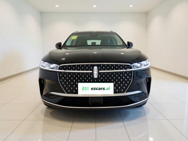 Nautilus 2026 2.0T AWD photo 2