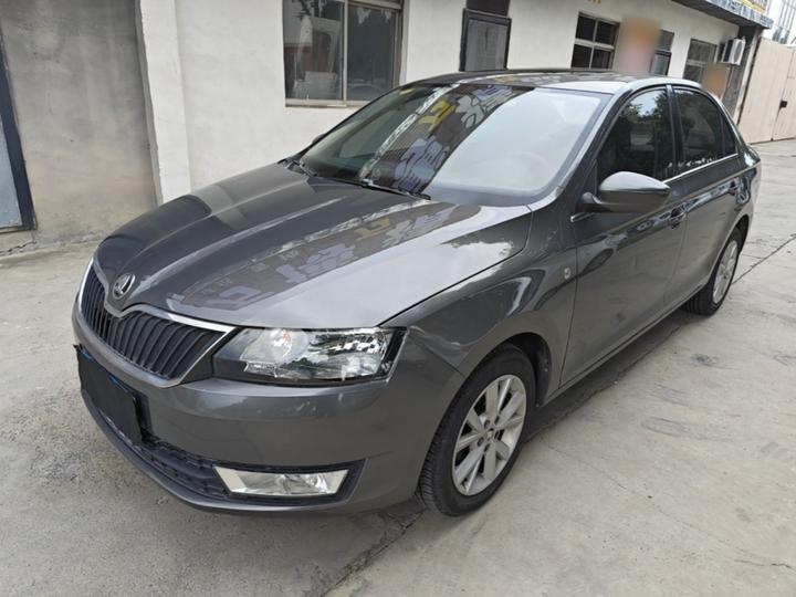 Rapid 2015 1.6L AT