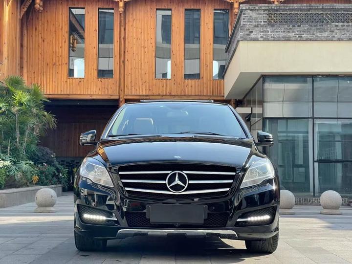 R-Class 2011 R 350 L 4MATIC photo 2