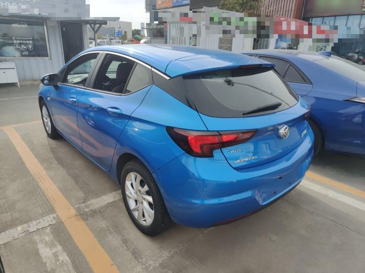 Verano 2016 Hatchback 15S AT Progressive photo 4