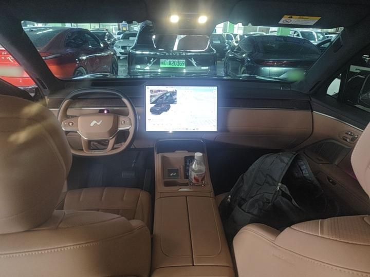L90 2025 Max 6-Seater 85 photo 5