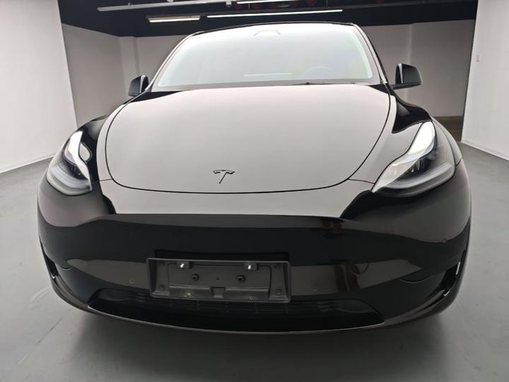 Model Y 2023 RWD photo 2
