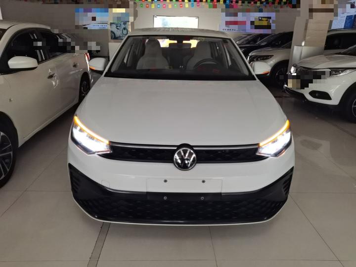 Lavida 2023 1.5L AT photo 2