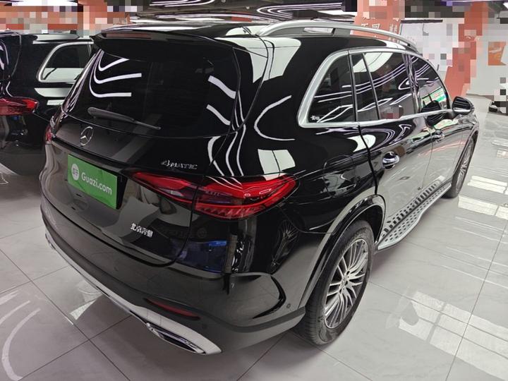 GLC 2023 GLC 300 L 4MATIC Dynamic 5-Seater photo 4