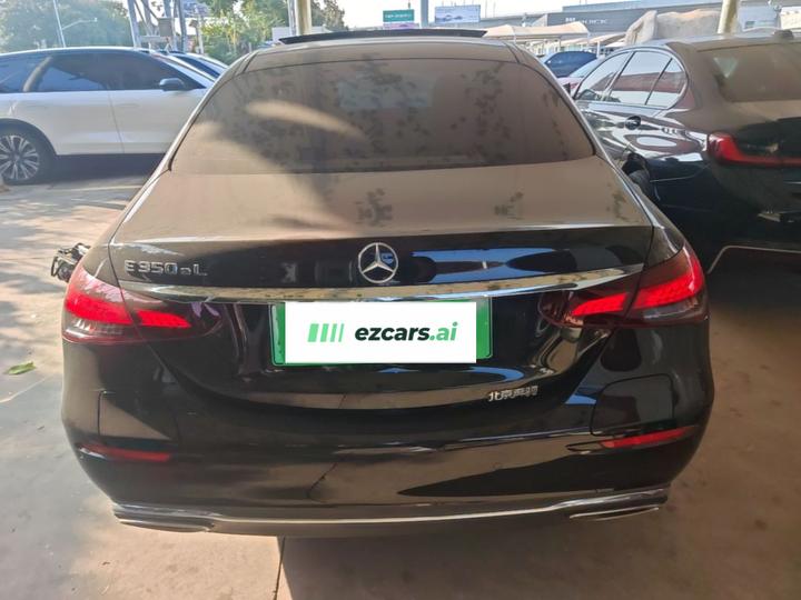 E-Class EV 2022 E 350 e L PHEV photo 5