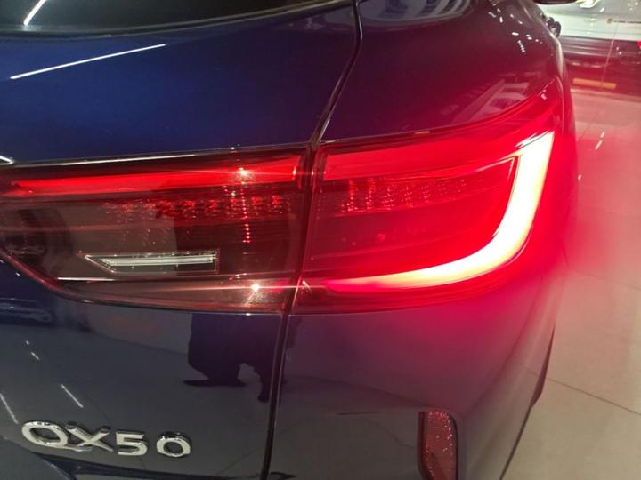 QX50 2018 2.0T AWD photo 7
