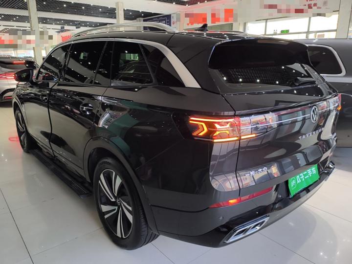2024 Facelift 380TSI AWD R-Line photo 4