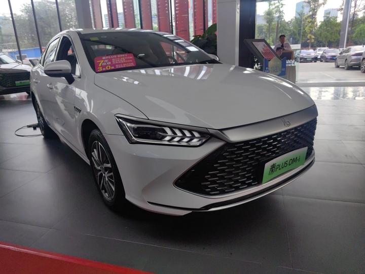 Qin PLUS 2024 Honor DM-i 120KM Leading photo 4