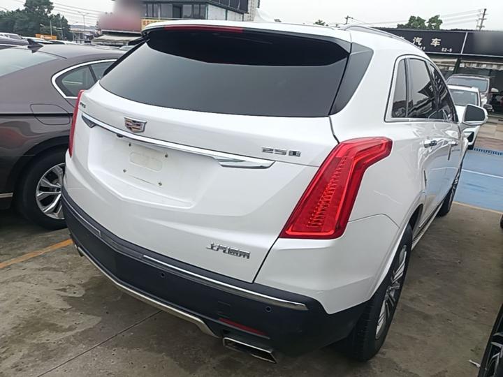 XT5 2018 25T Luxury photo 4