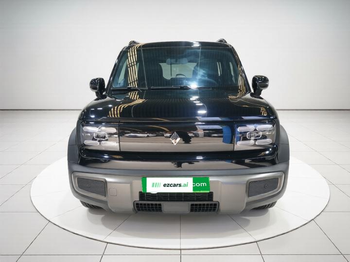Plus 2025 Flagship 5-Seater photo 2