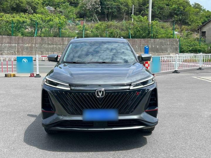 CS75 PLUS 2022 2nd Gen 1.5T AT Premium photo 2